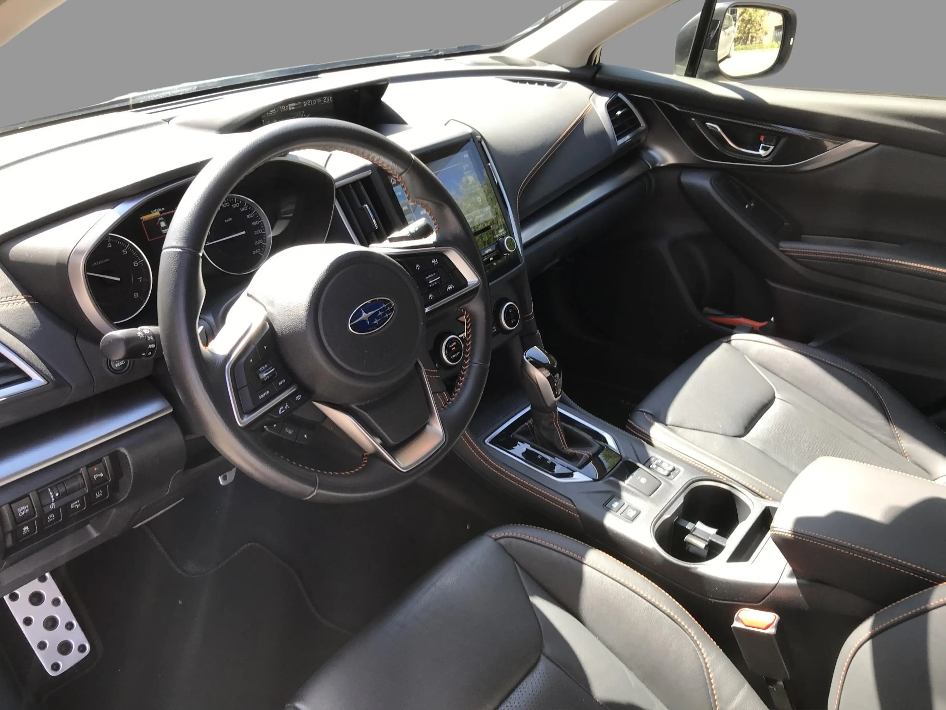 Subaru XV 2.0i Premium full options, schuifdak, leer, trekha — photo 11
