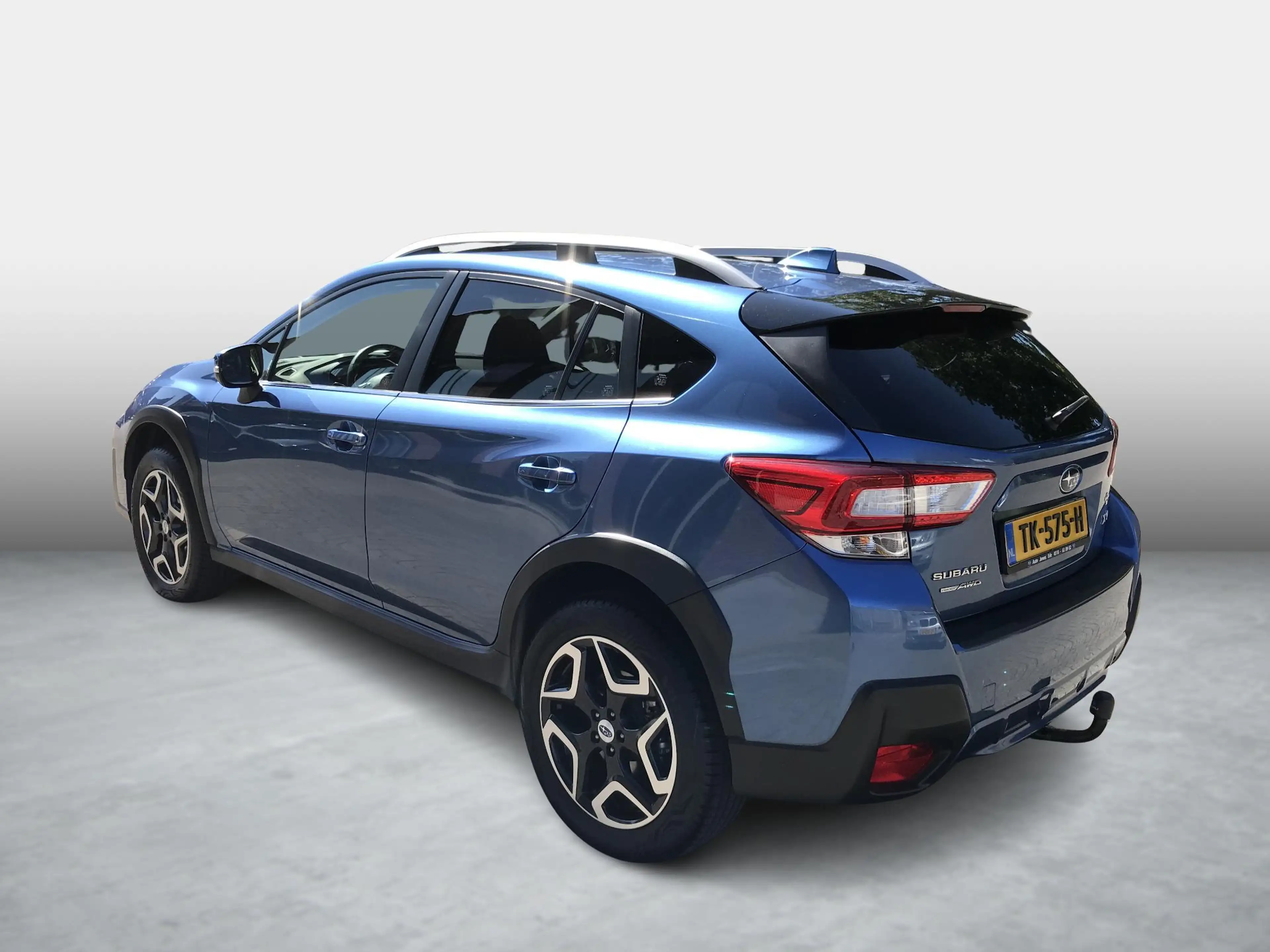 Subaru XV 2.0i Premium full options, schuifdak, leer, trekha — photo 3