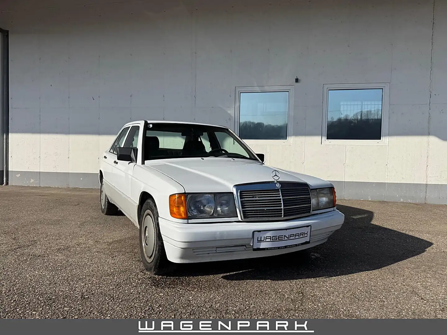 Mercedes-Benz 190 D W201 2.0 Diesel OM601 Weiß - 1