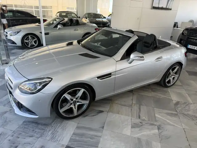 Mercedes-Benz SLC 200 9G-Tronic