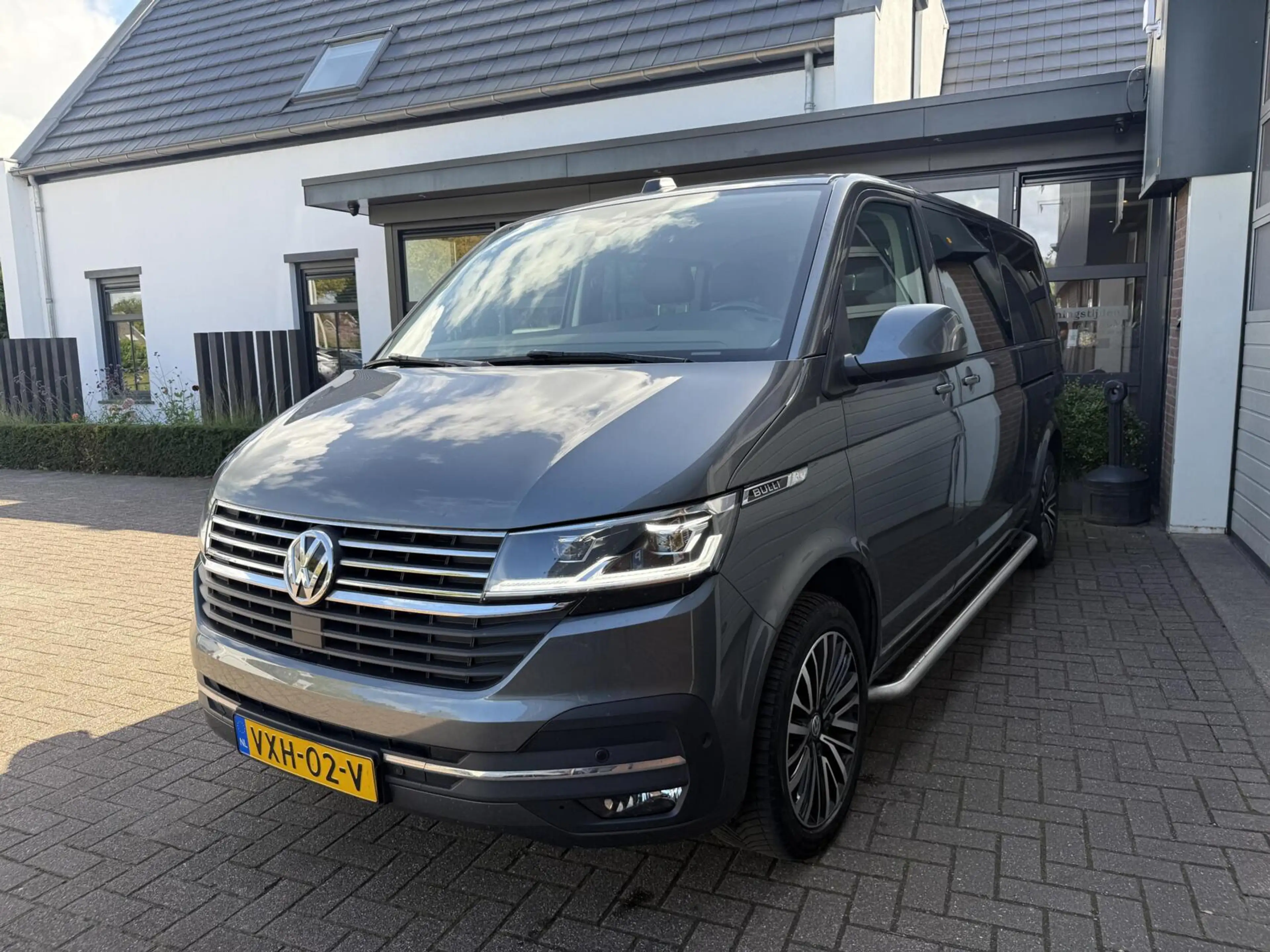 Volkswagen T6.1 Transporter 2.0 TDI L2H1 DC Bulli DUB. SCHUIFD/LEER *ALL-IN PR — photo 9
