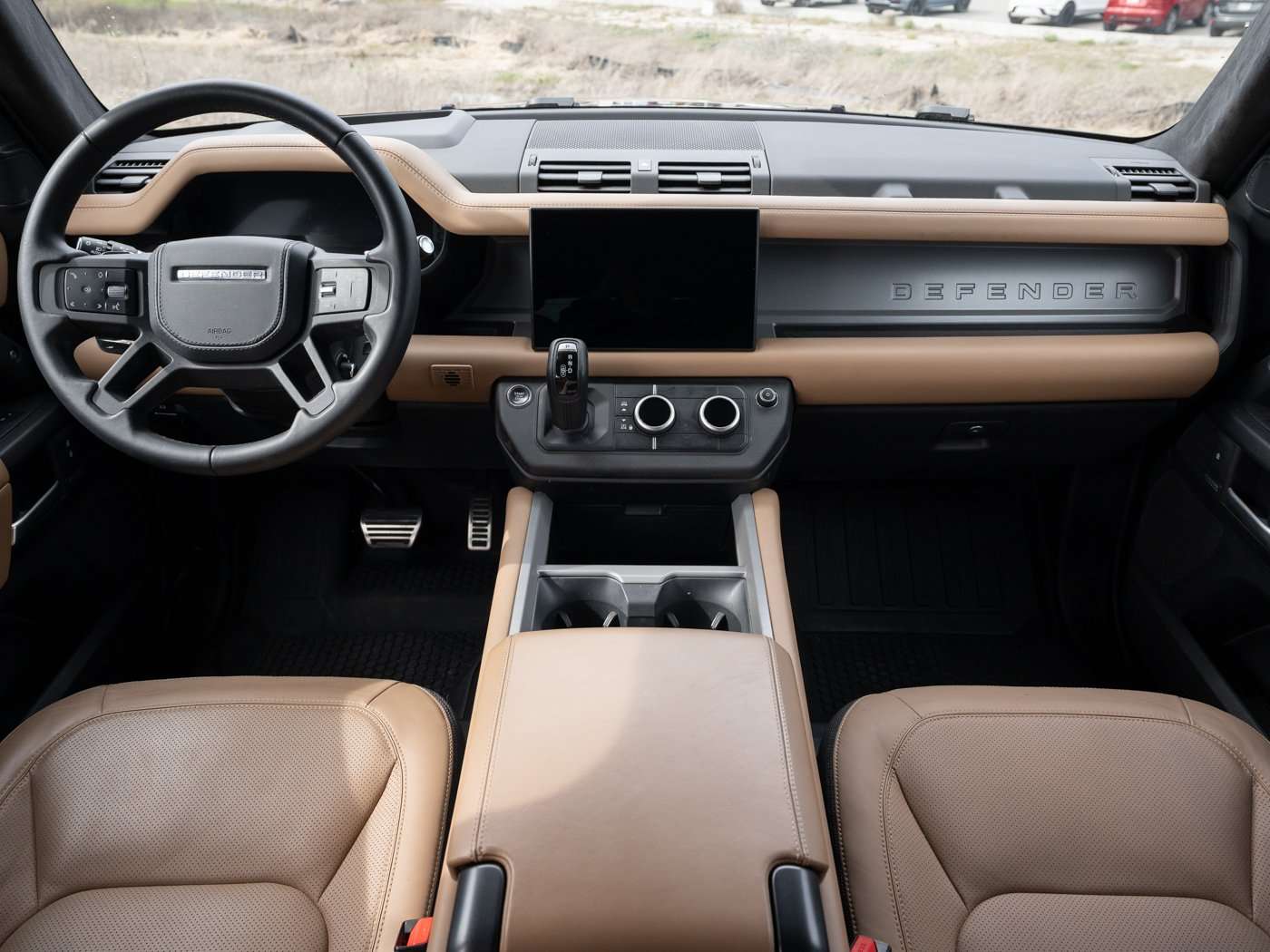 2025 Land Rover Defender V8 alt 4