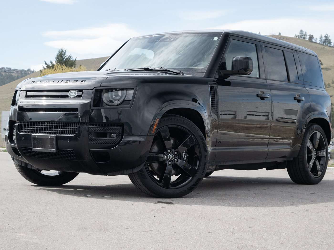 2025 Land Rover Defender V8