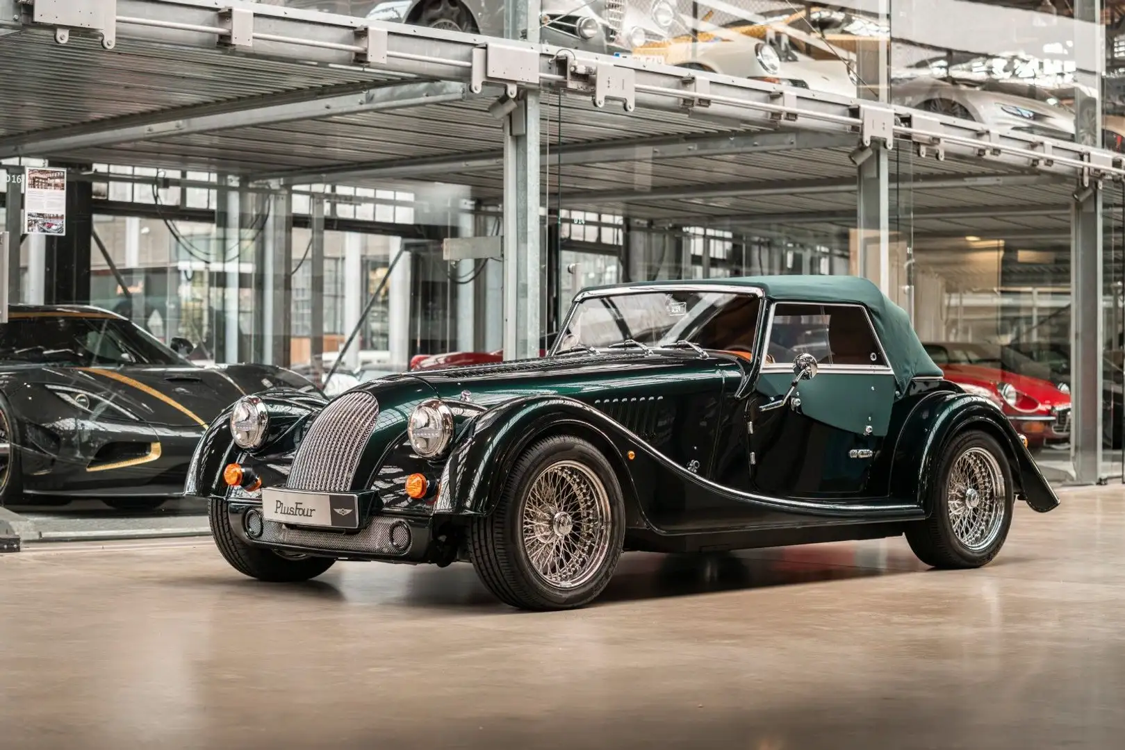 Morgan Plus 4 Plus Four - 16" - A/C - SHZ - Sonderfarbe Grün - 2