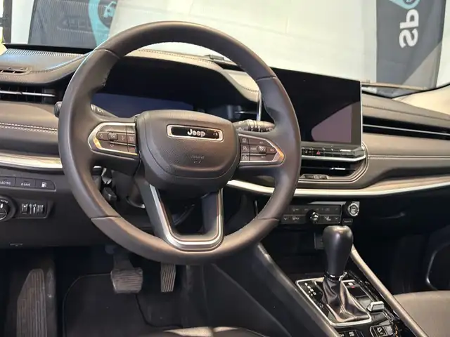 Jeep Compass view 10
