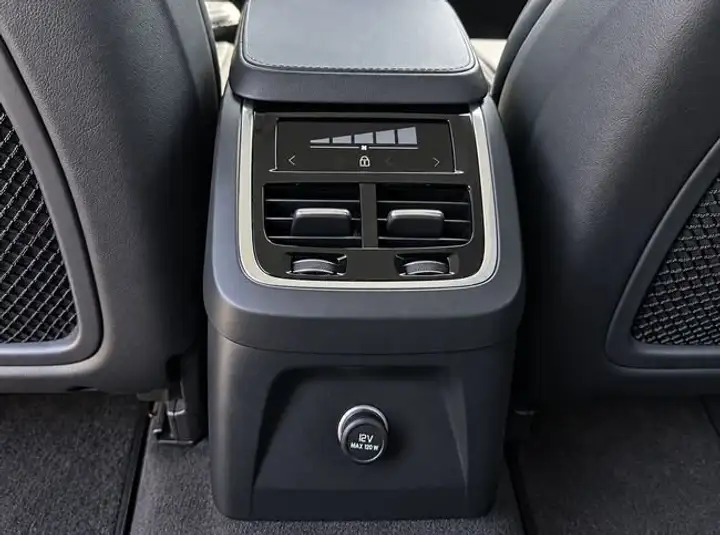 Volvo XC90 2.0 T8 AWD Inscription Auto 2020, foto 14