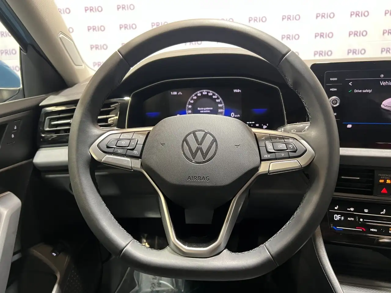 Volkswagen Jetta снимка Volkswagen Jetta