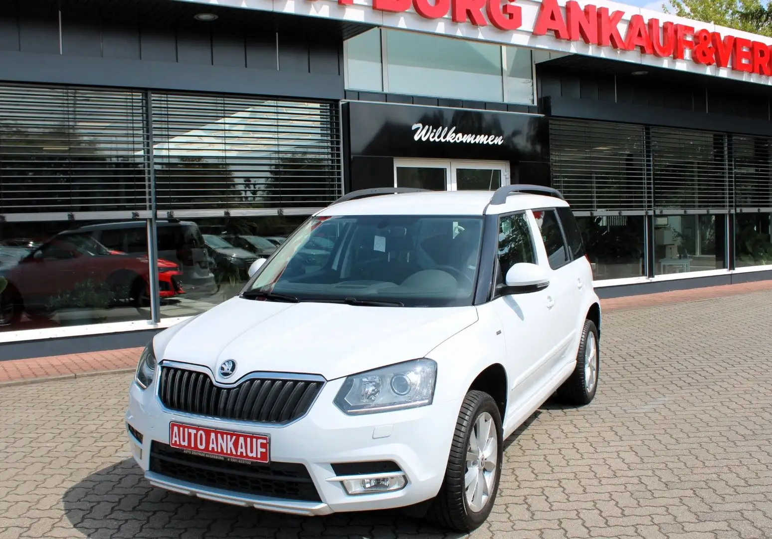 Skoda Yeti Joy 2.0l D AHK TEMPOMAT SHZ XENON Weiß - 2