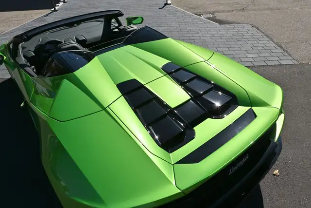 Lamborghini Huracan view 13