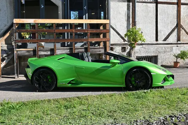 Lamborghini Evo view 11