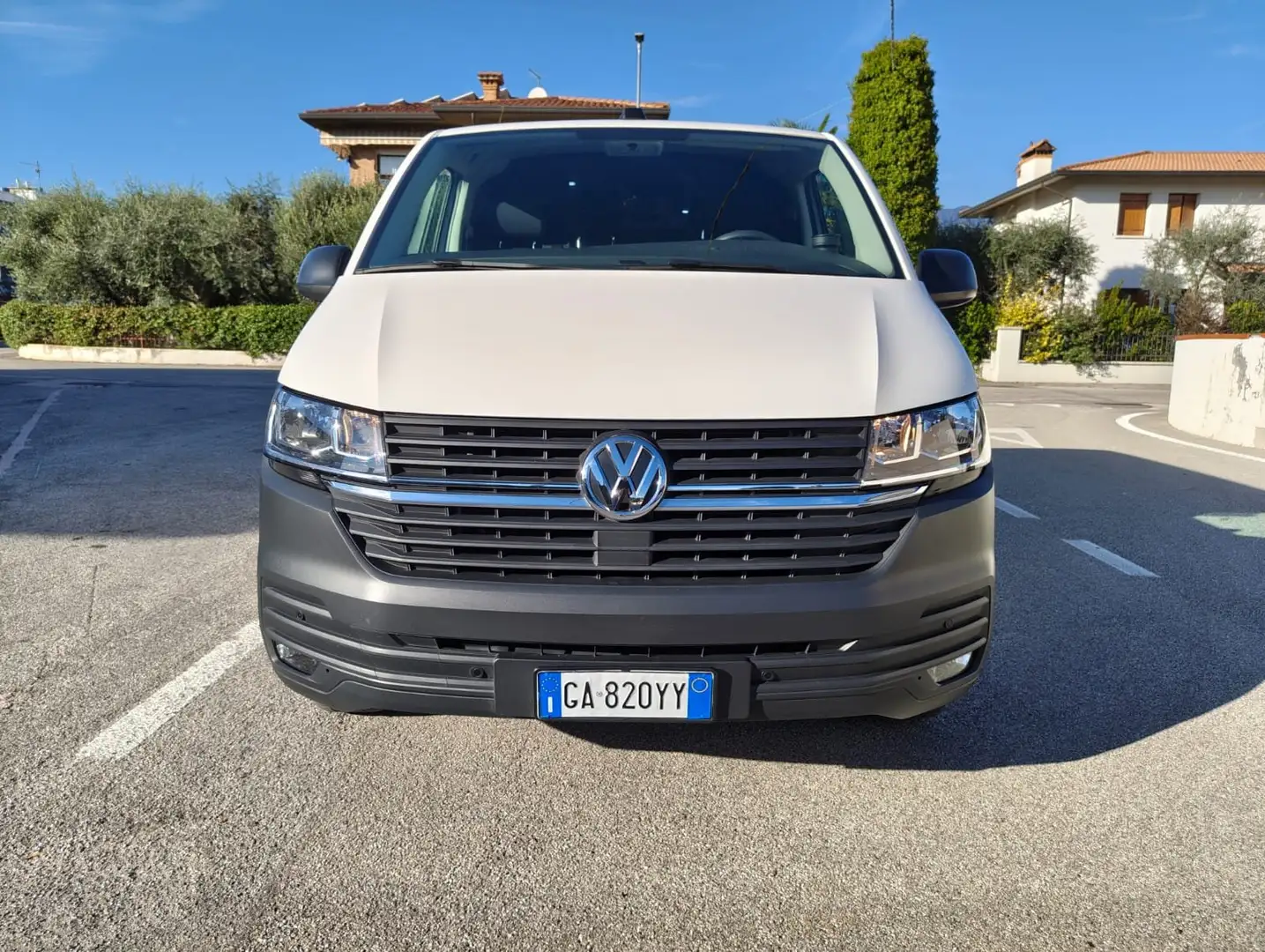 Volkswagen T6.1 Transporter 2.0 TDI Bianco - 2