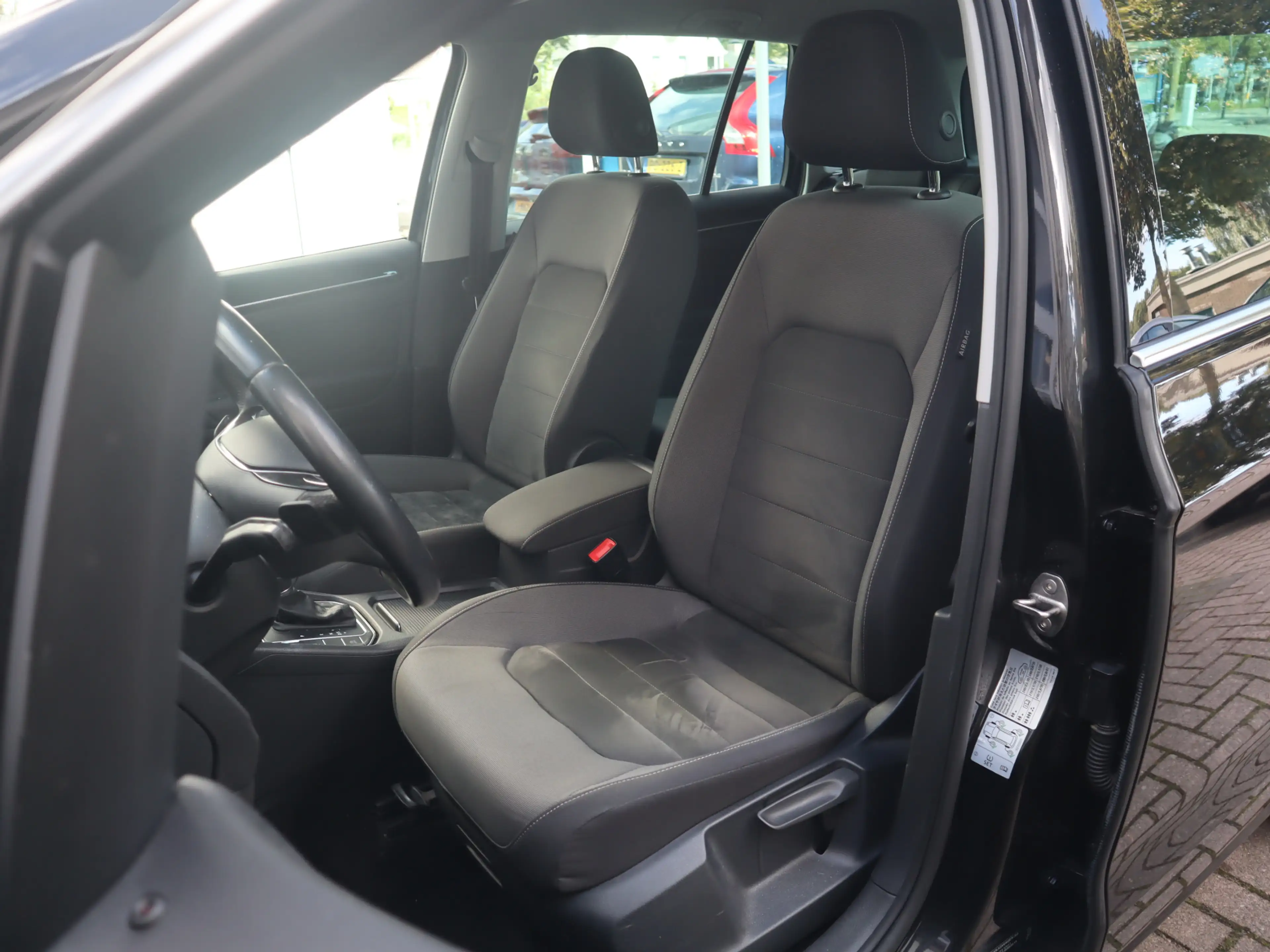 Volkswagen Golf Sportsvan 1.5 TSI ACT Highline Edition / Elektrisch wegklapb — photo 7