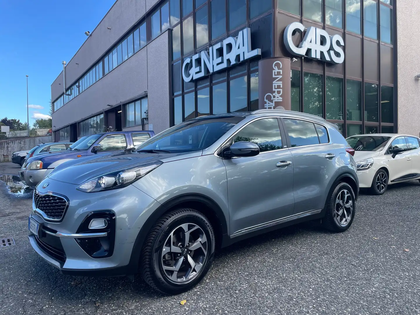 Kia Sportage 1.6 crdi mhev Energy Design Pack 2wd 115cv Grigio - 1