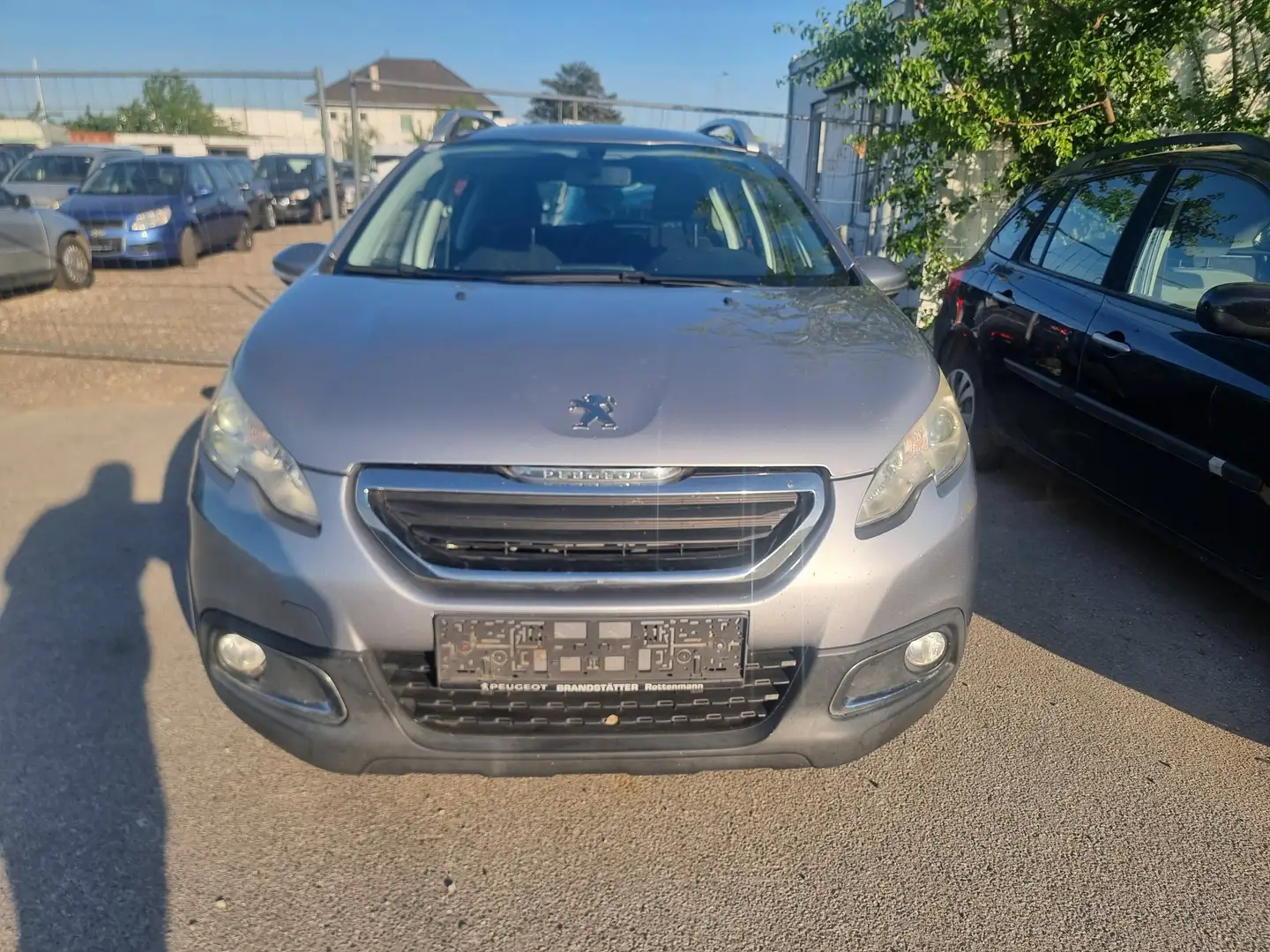 Peugeot 2008 2008 1,2 Allure Allure Silber - 1