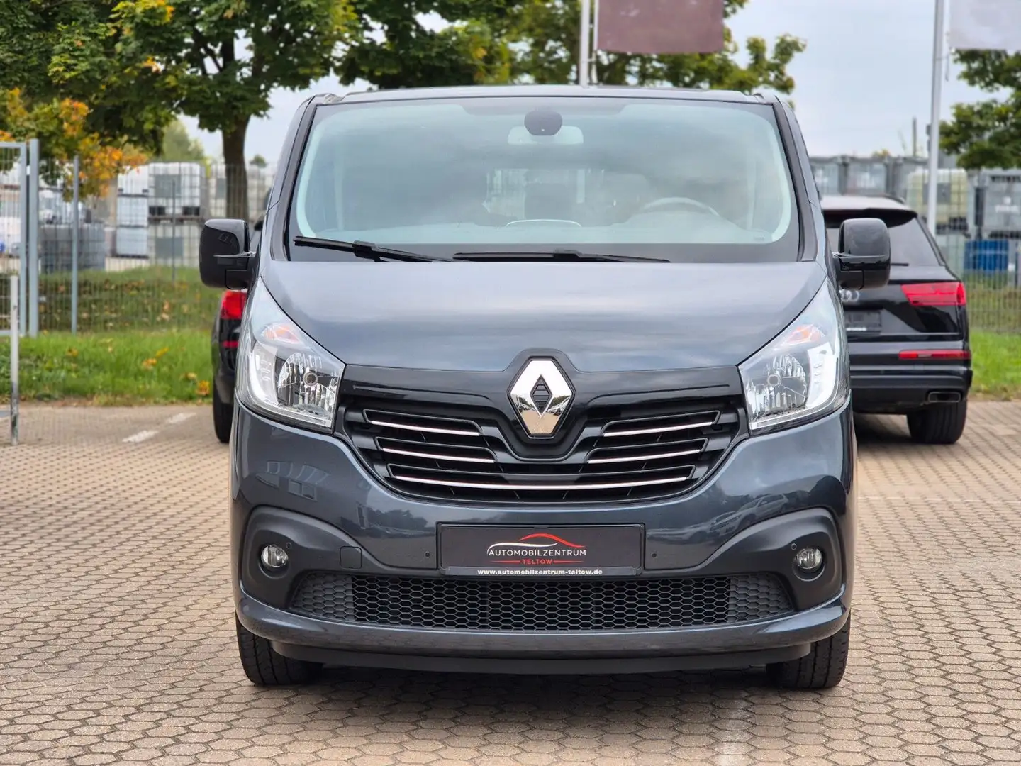 Renault Trafic Combi L2H1 Grand SpaceClass 7-Sitzer Lang Gris - 2