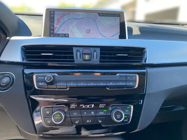 BMW X1 view 9