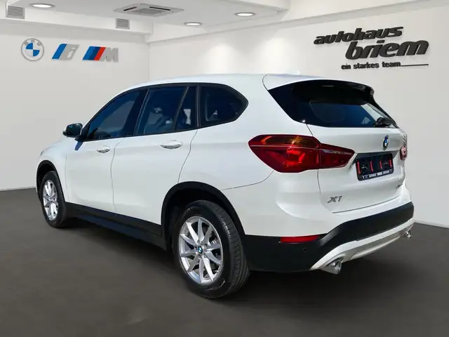 BMW X1 view 4