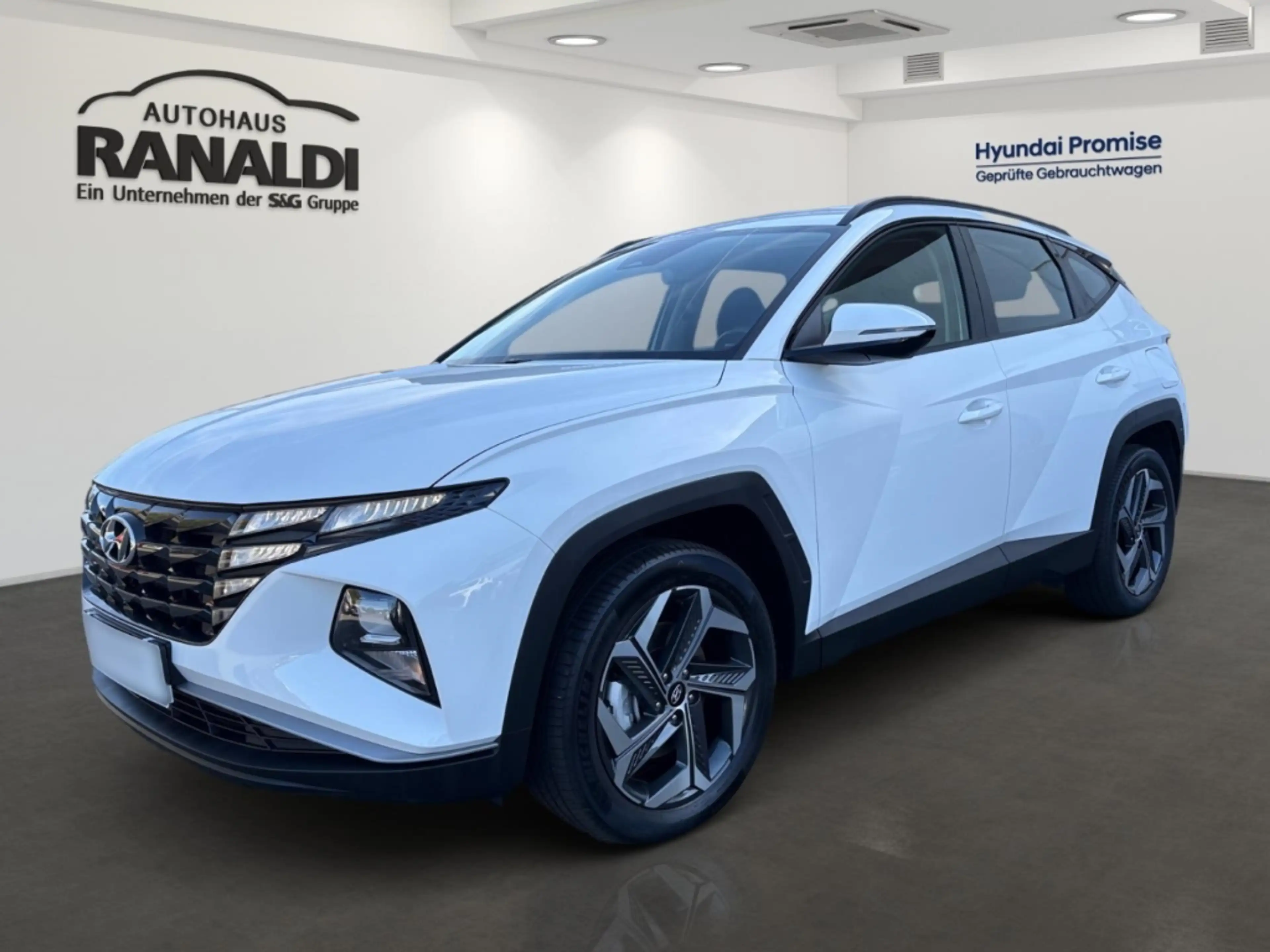 Hyundai TUCSON Plug-In Hybrid 4WD++ATLAS WHITE!++1.HAND
