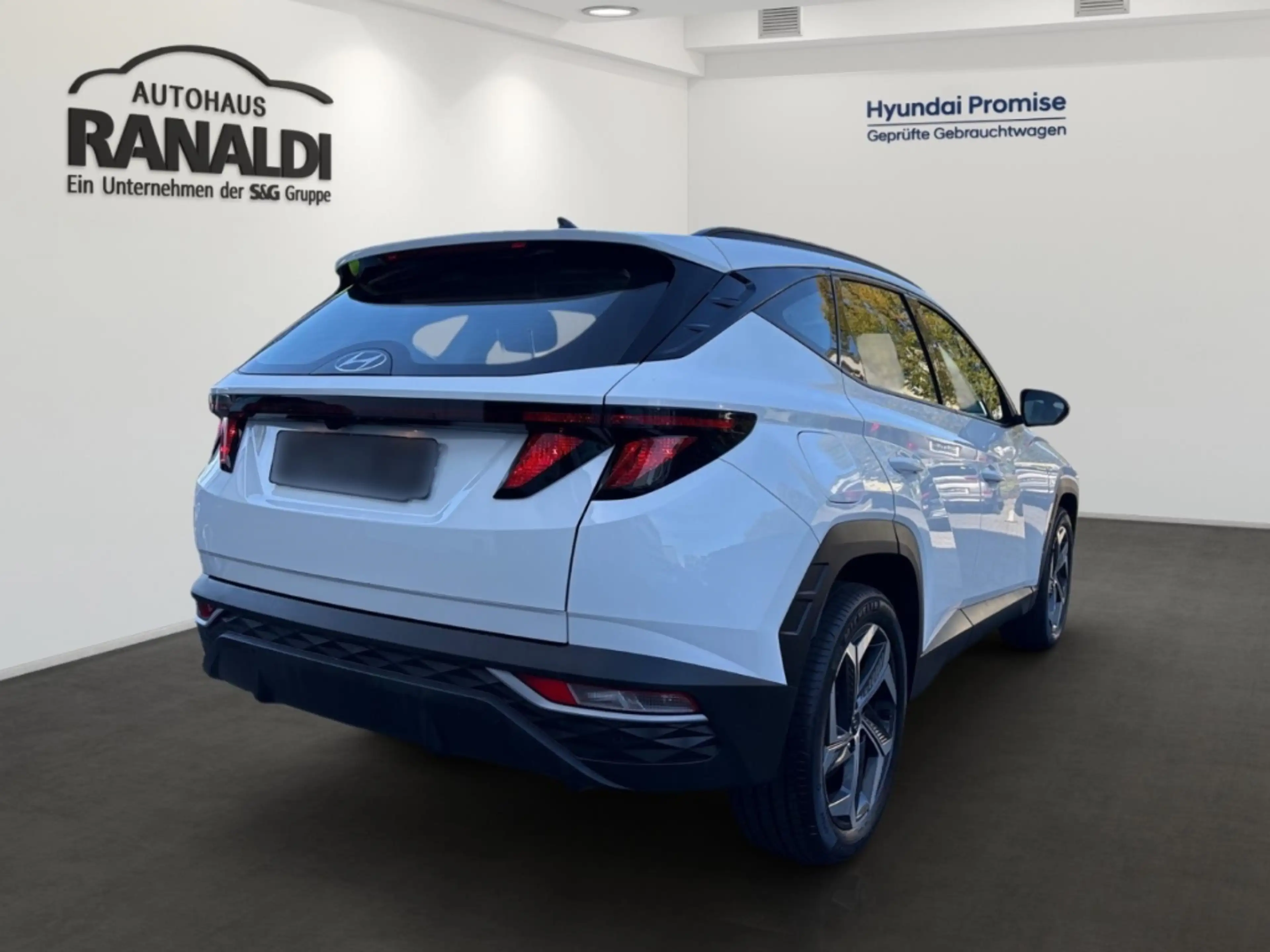 Hyundai TUCSON Plug-In Hybrid 4WD++ATLAS WHITE!++1.HAND — photo 3