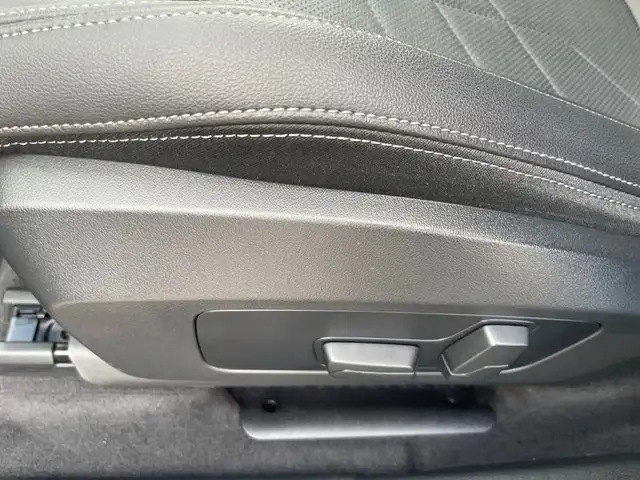 BMW 2 Series view 13