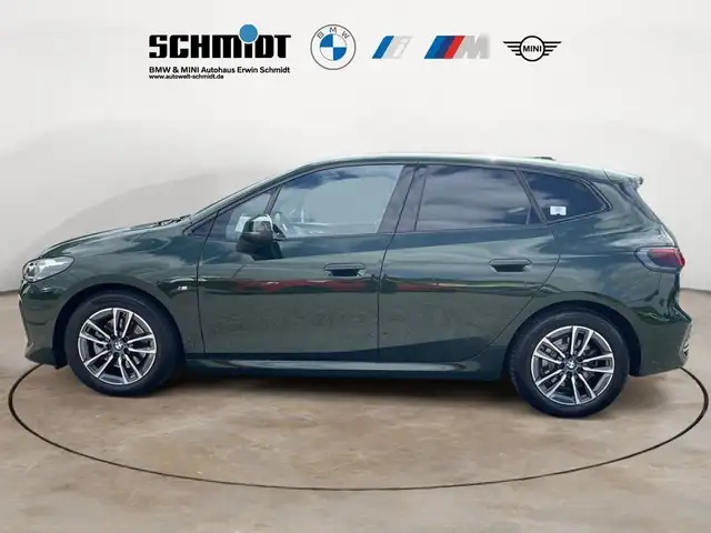 BMW 2 Series view 3