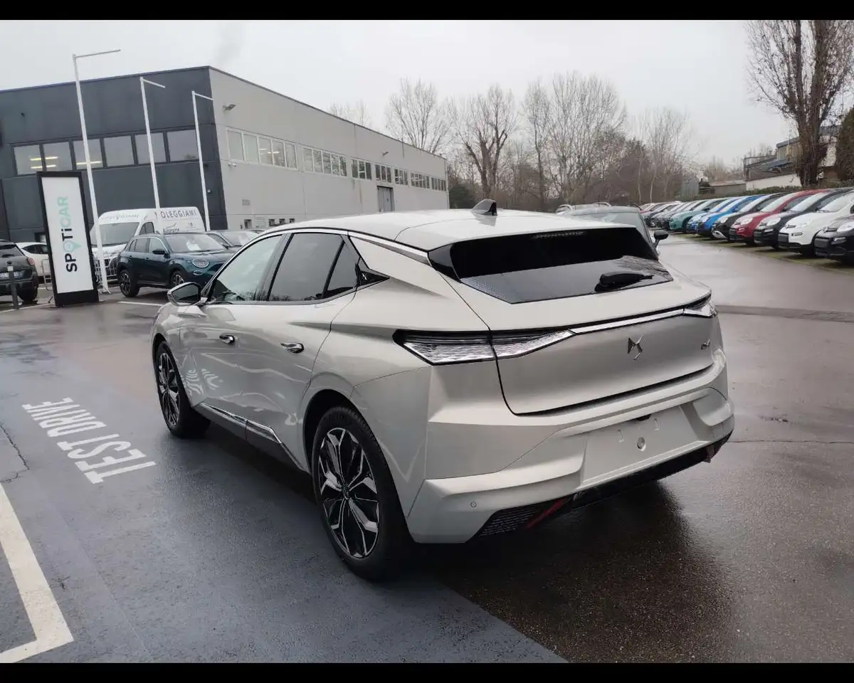 DS Automobiles DS 4 2025