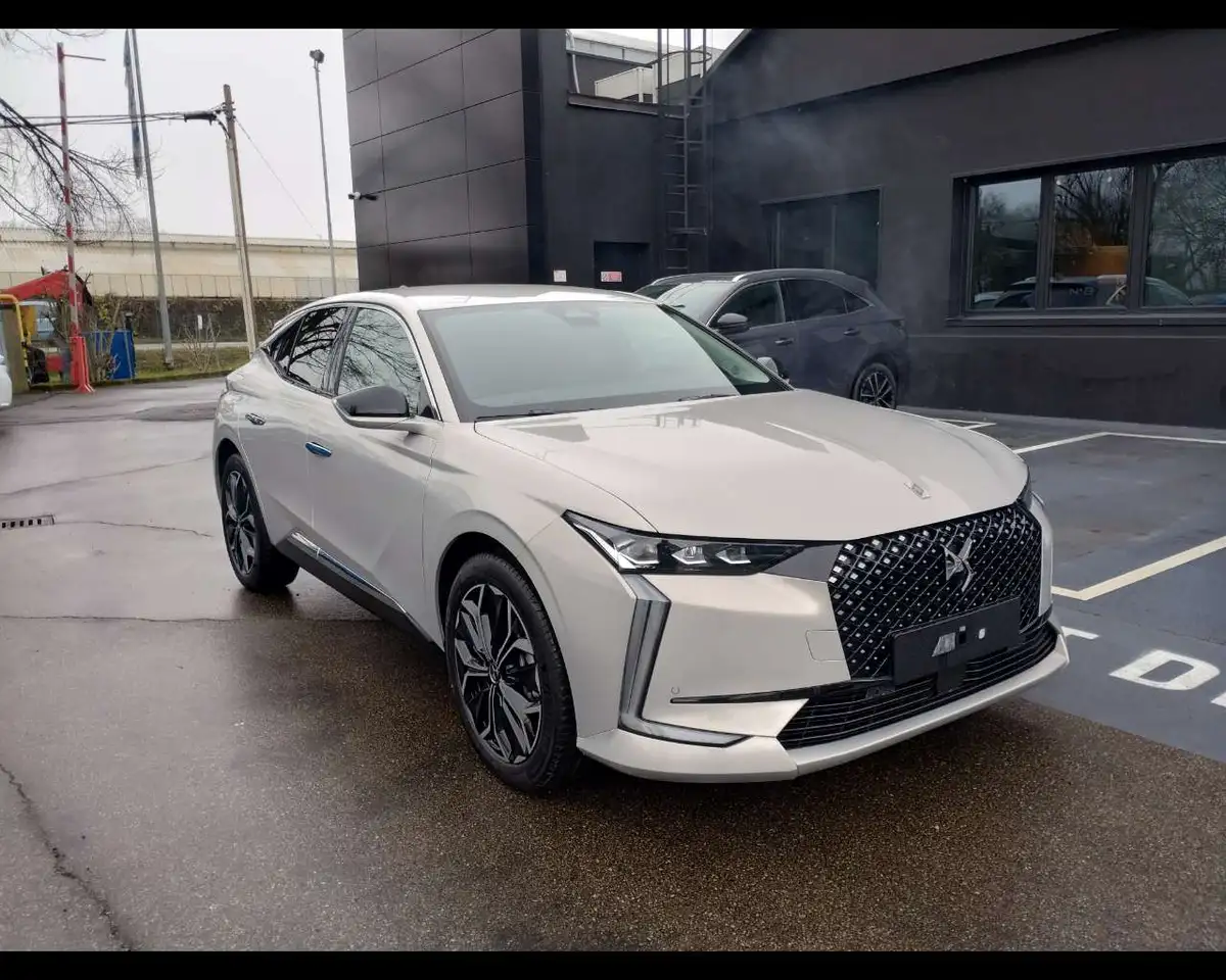 DS Automobiles DS 4 2025