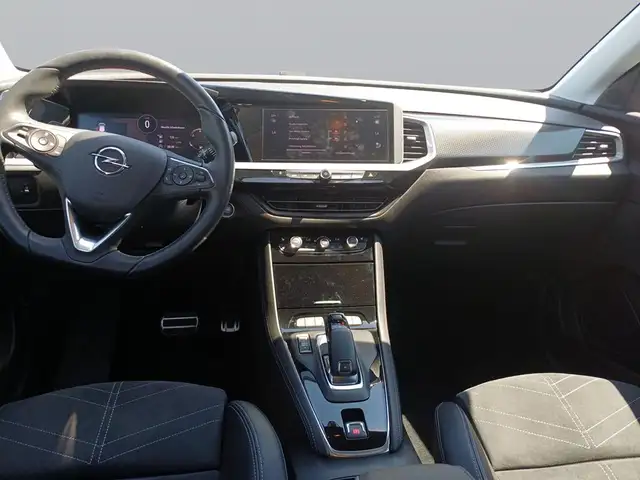 Opel Grandland view 12