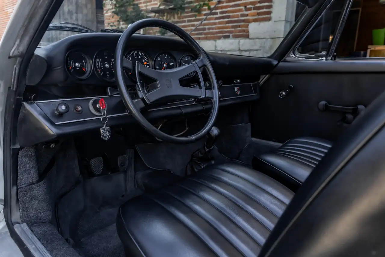 Porsche 911 2.4 TE Targa, foto 6