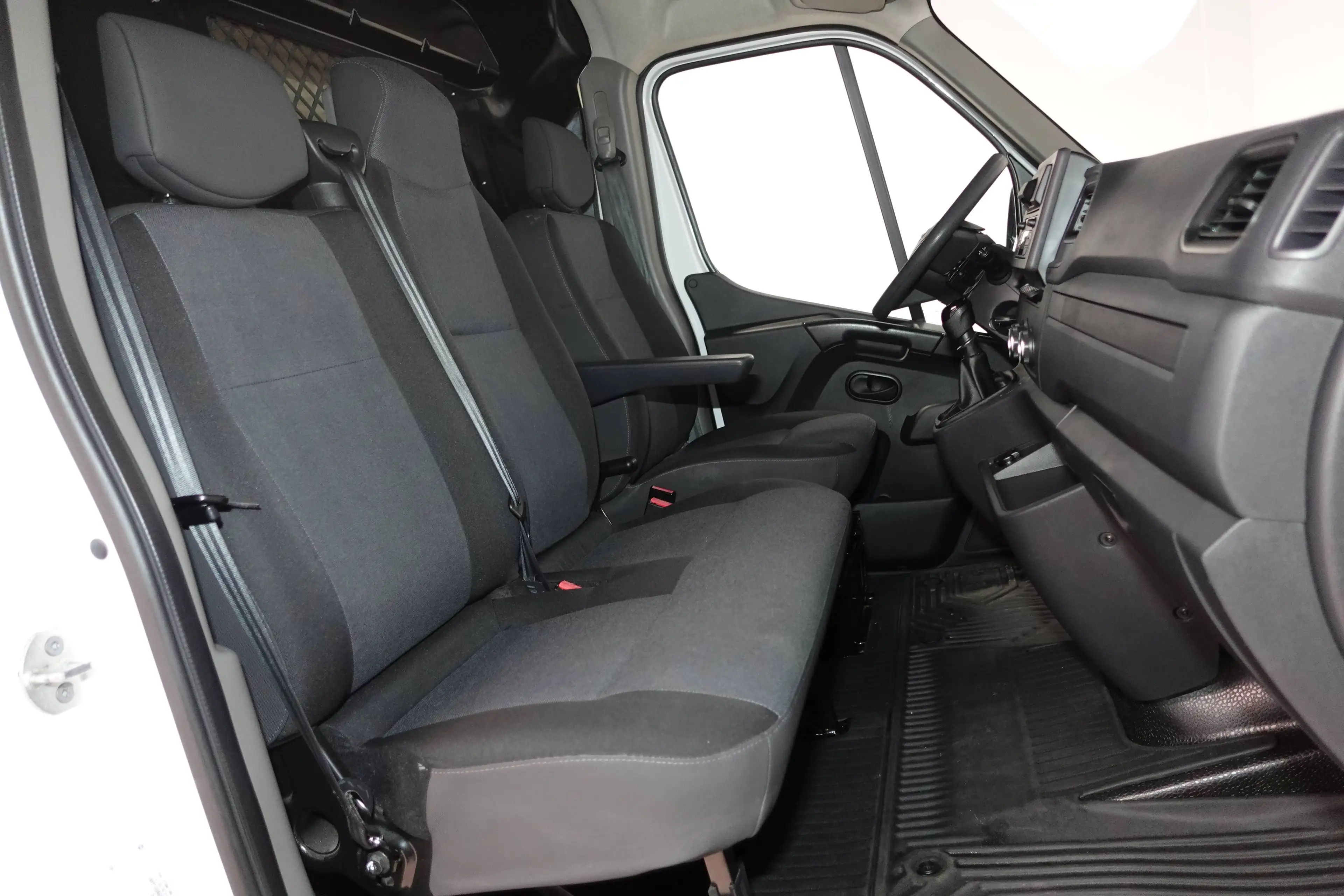Nissan NV400 2,3 TDCI L2H2 3,5t PRO Klima Scheckheftgepflegt 2.Hand — photo 15