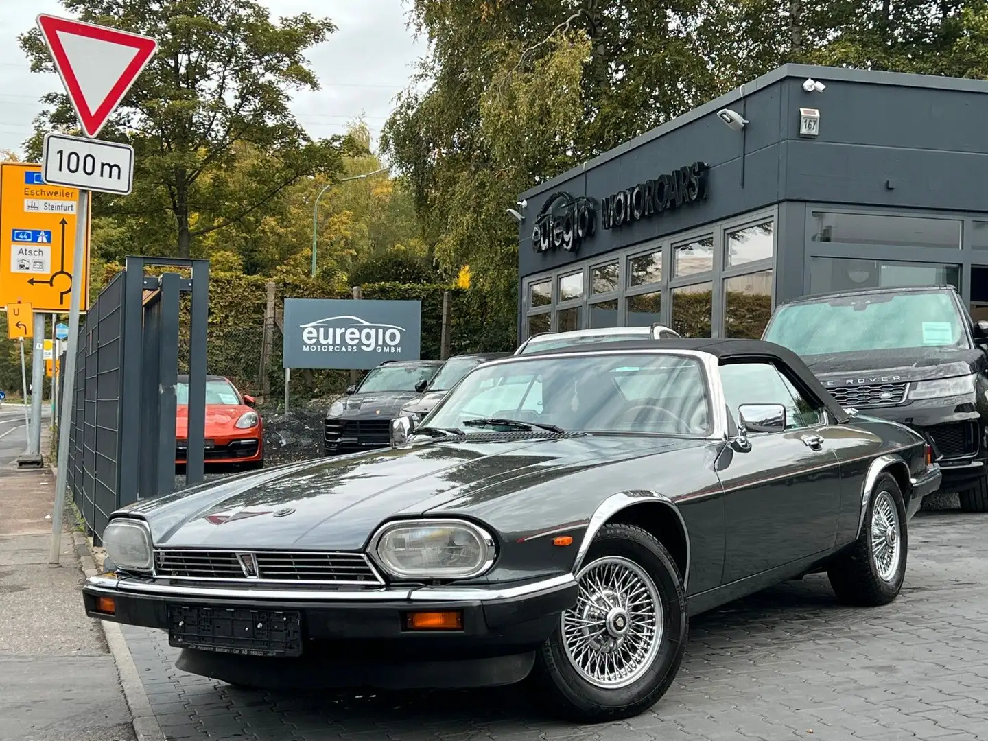 Jaguar XJS Aut. - 1 Hand - Cabrio - Speicherräder /// Grau - 1