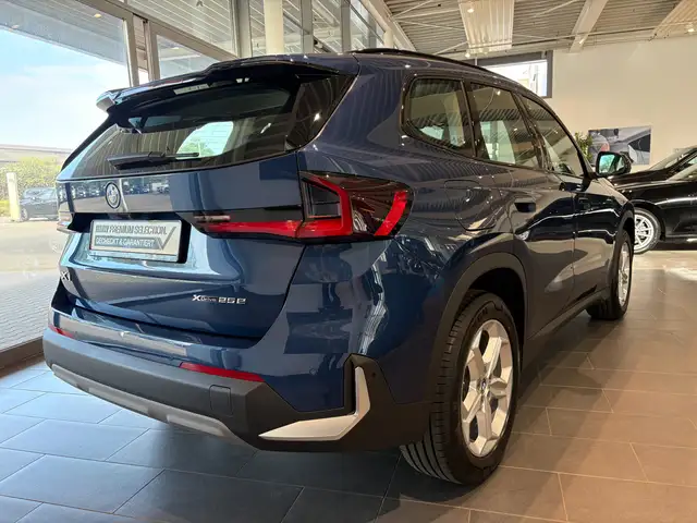 BMW X1 view 6