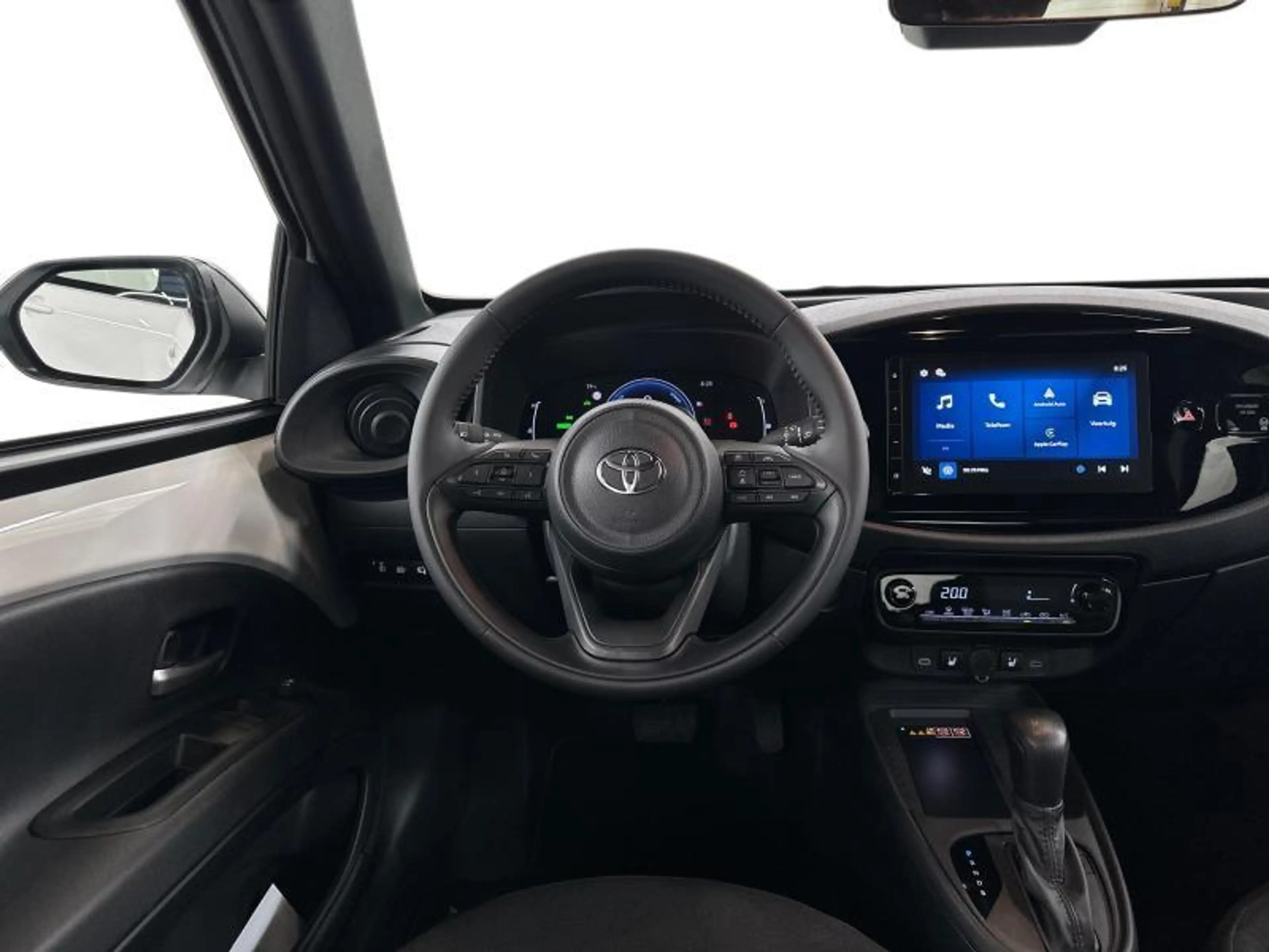 Toyota Aygo X 116hp HEV Comfort | winter p. — photo 10