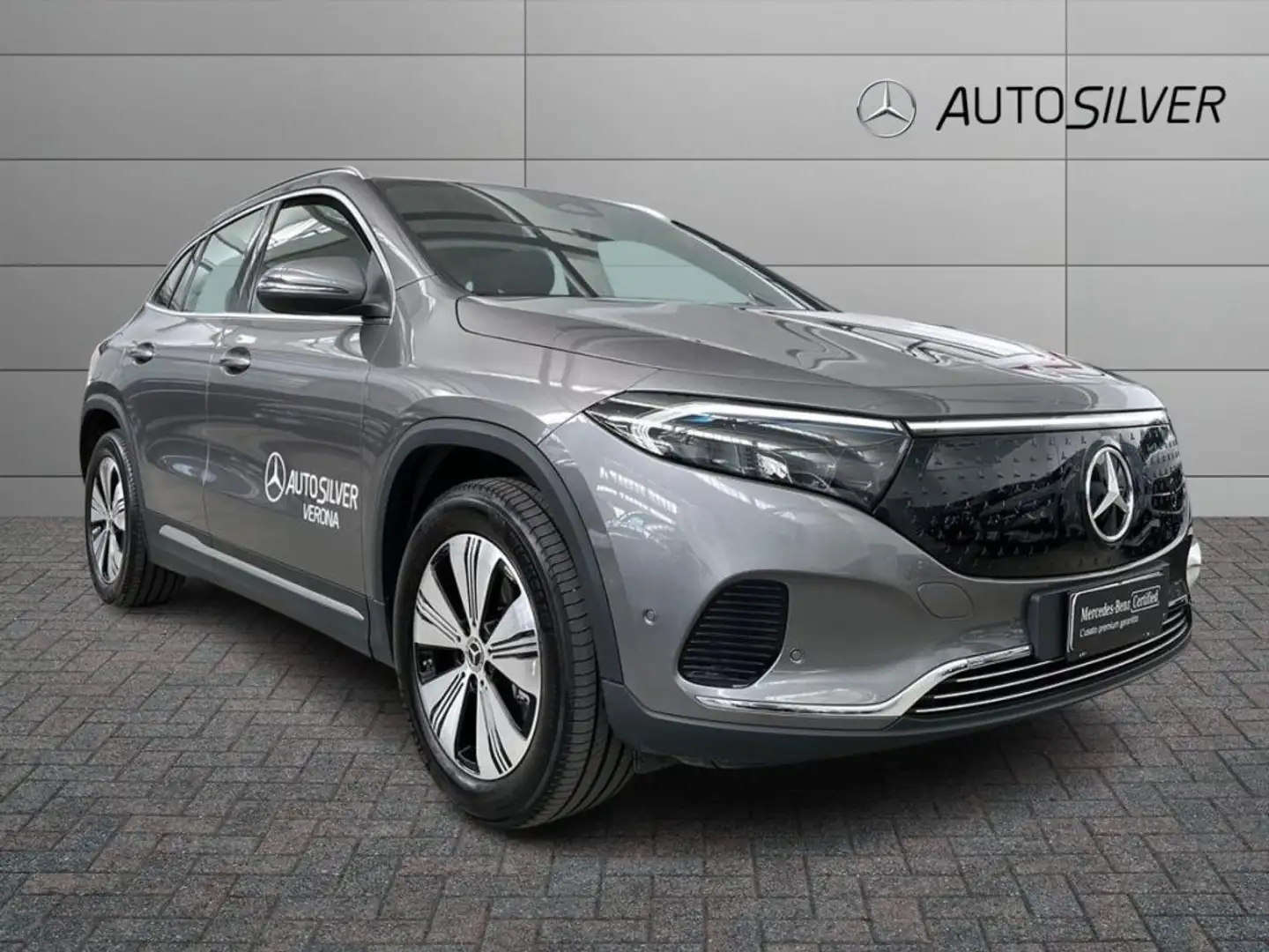 Mercedes-Benz EQA 300 4Matic Progressive Advance Grigio - 1