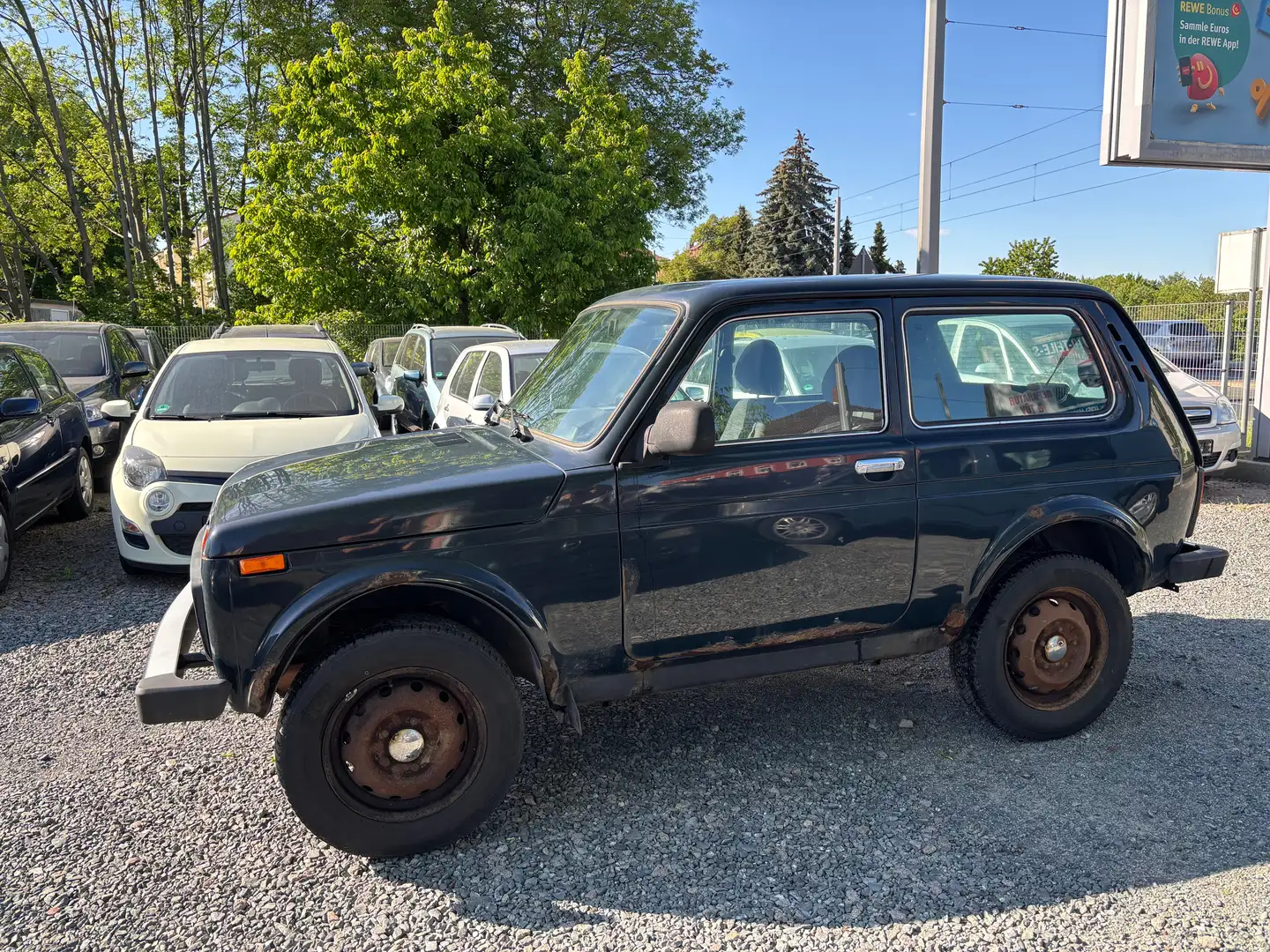 Lada Niva Grün - 2