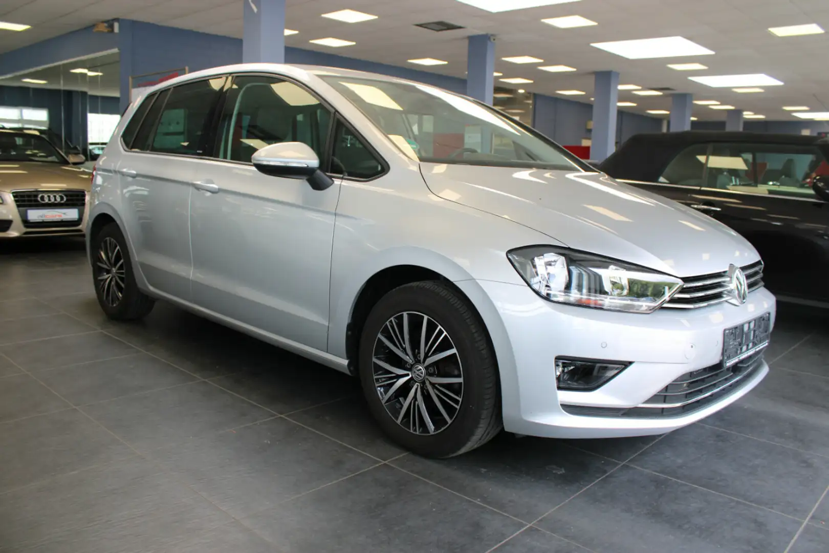 Volkswagen Golf Sportsvan 1.2 TSI BMT DSG Allstar Argintiu - 1