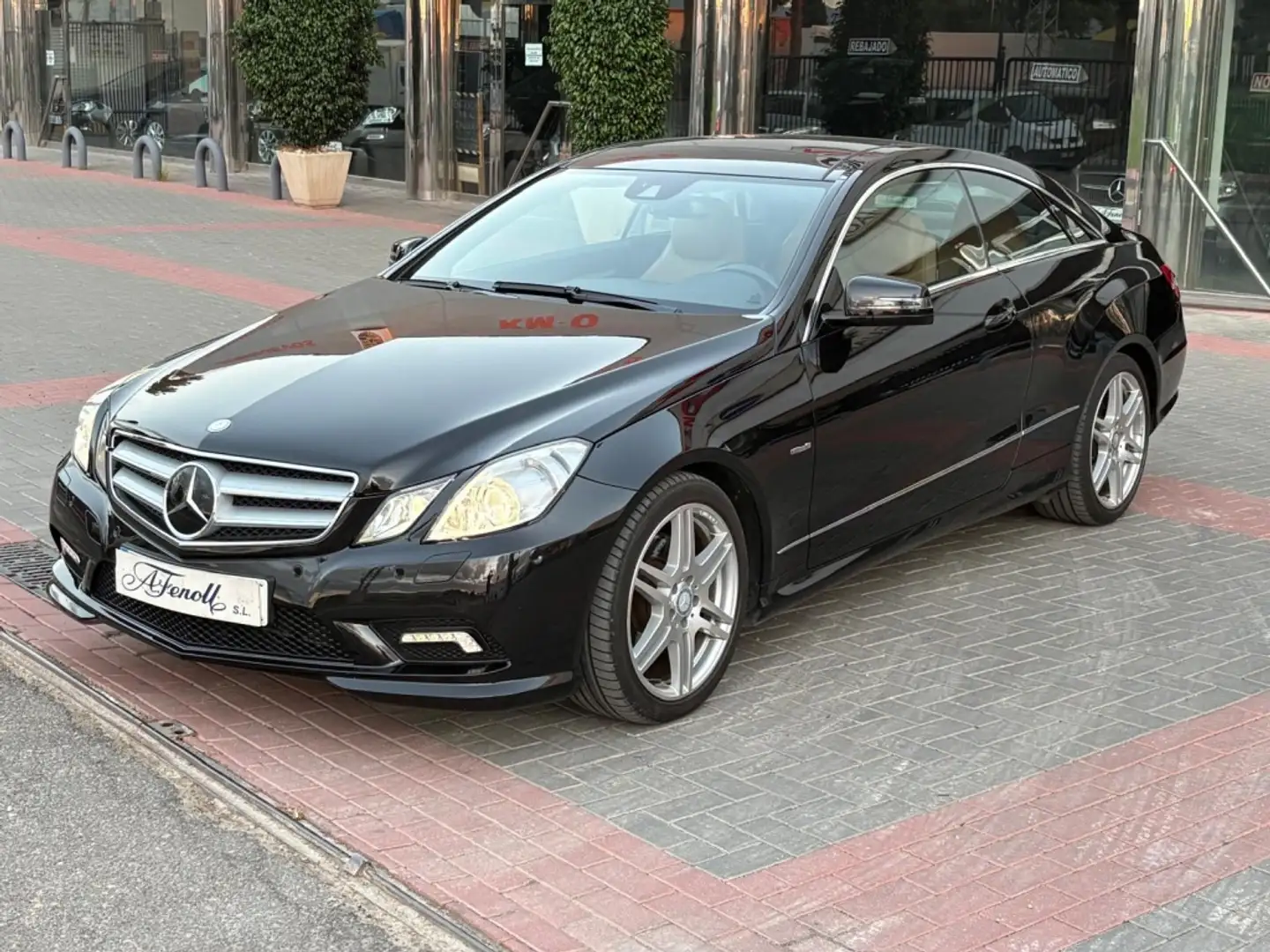 Mercedes-Benz E 350 CGI BE 7G Negro - 2