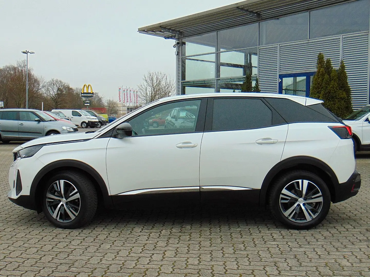 Peugeot 3008 PureTech Allure Pack Weiß - 2