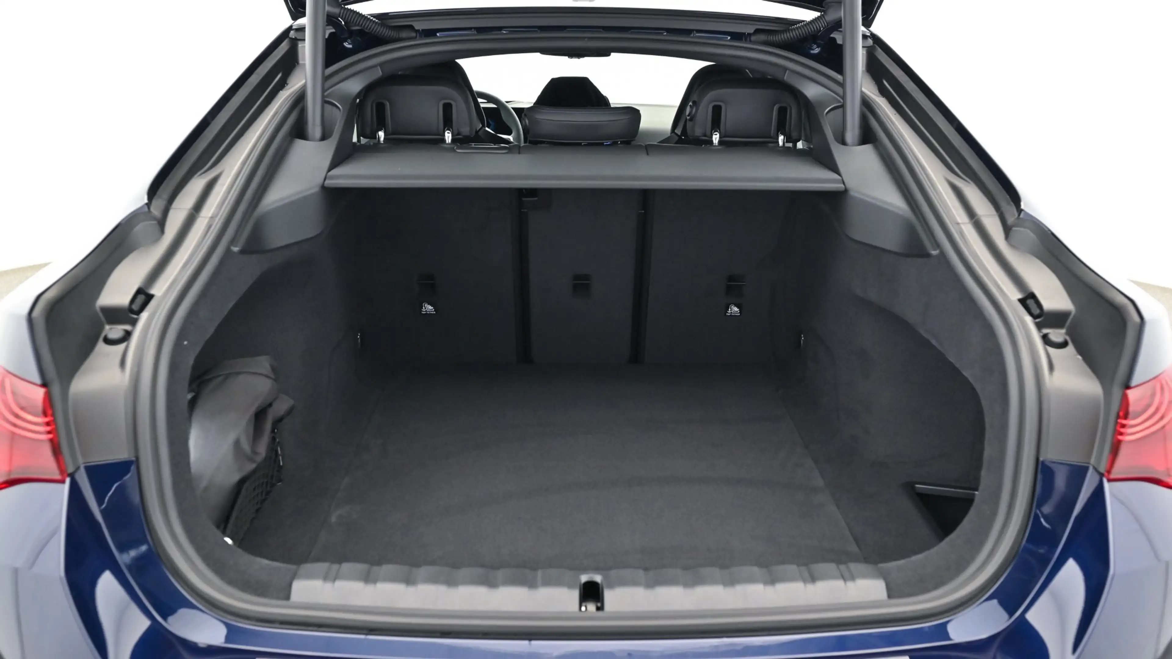 BMW i4 Gran Coupe xDrive40 — photo 15