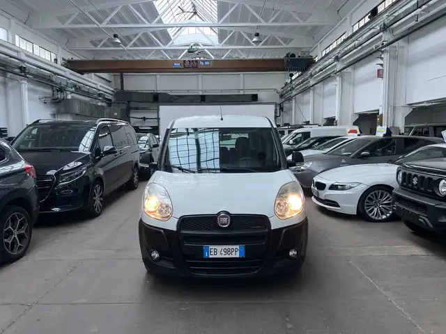 Fiat Doblo view 3
