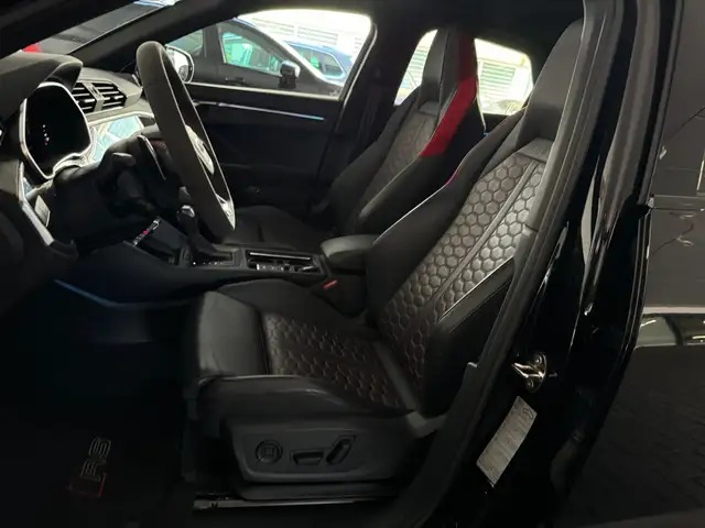 Audi RS Q3 view 6