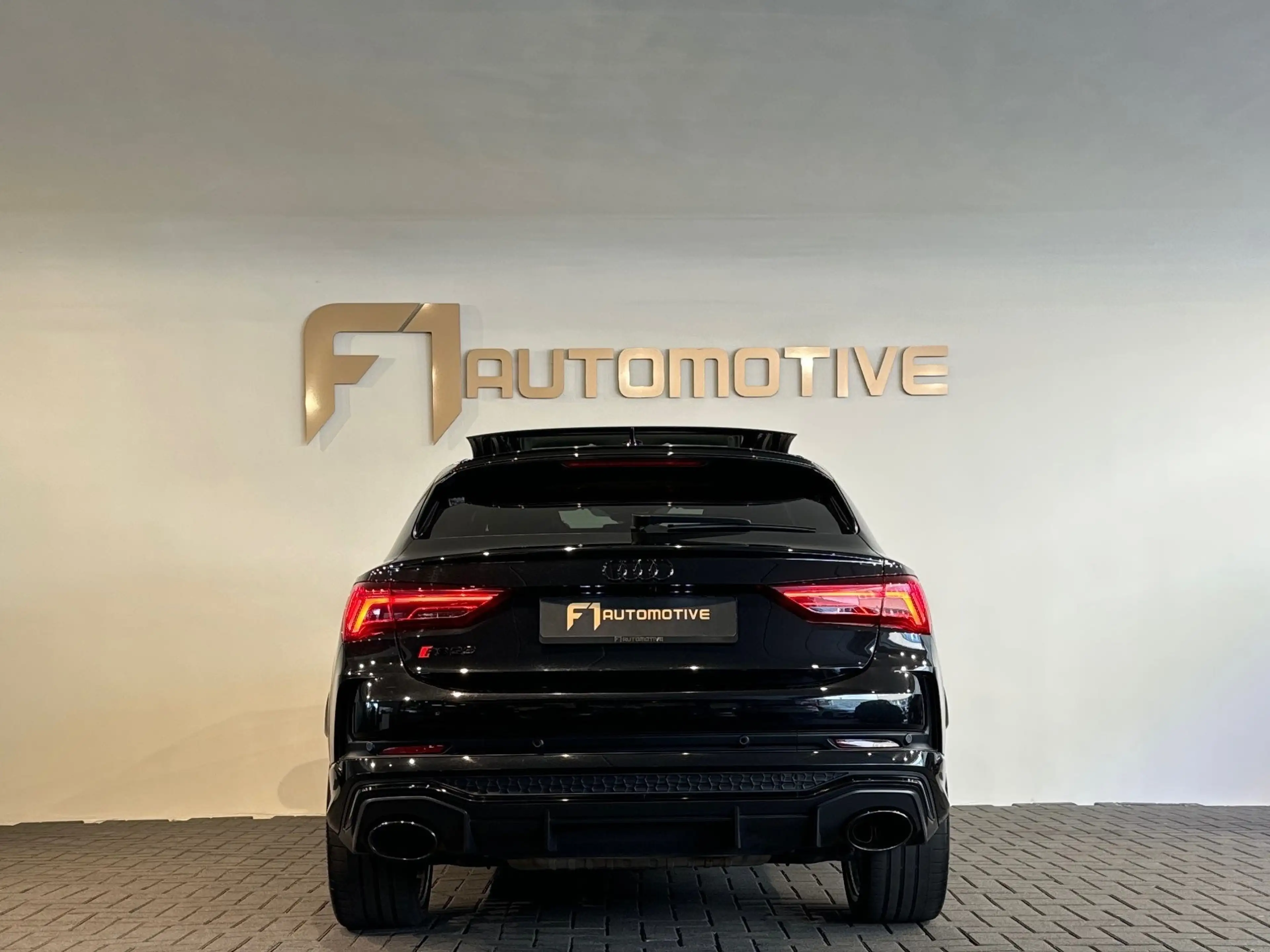 Audi RS Q3 RSQ3 Sportback 2.5 TFSI Pano|Sonos|Alcantara|Sfeer — photo 11
