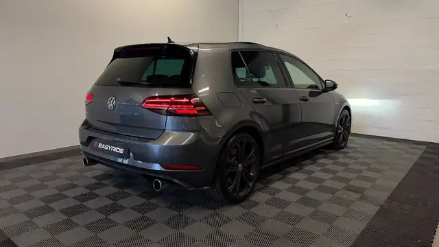 Volkswagen Golf view 2