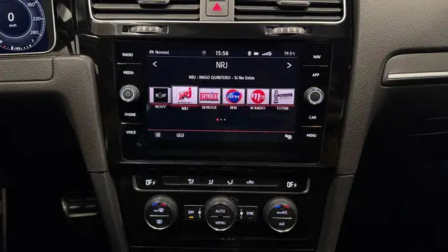 Volkswagen Golf view 10
