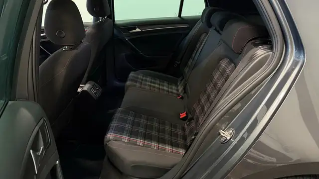 Volkswagen Golf view 7