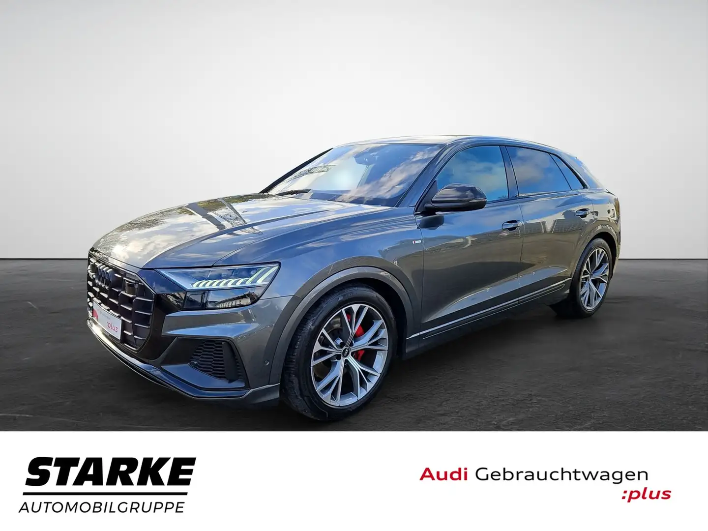 Audi Q8 55 TFSI quattro tiptronic competition plus Šedá - 2