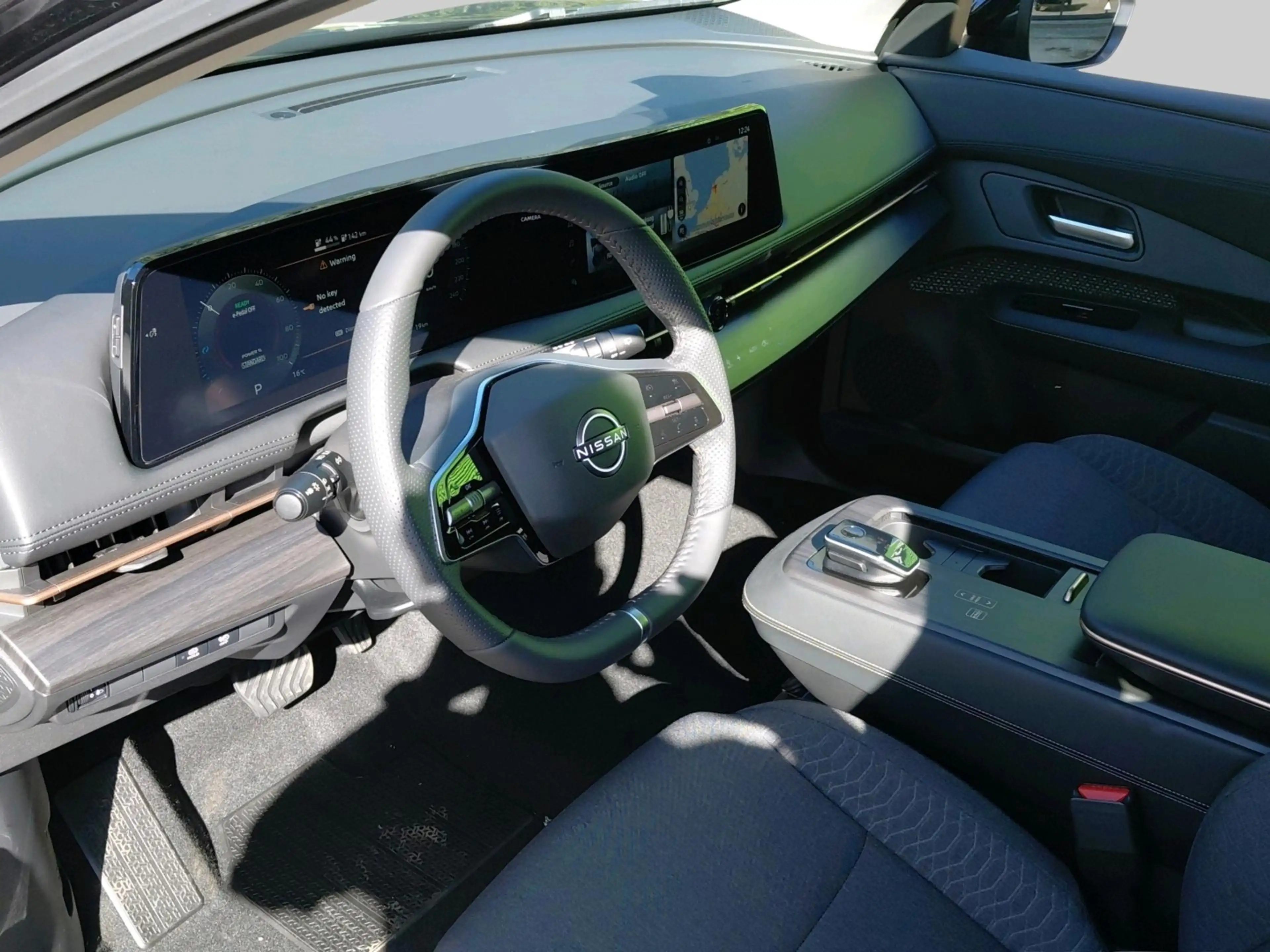 Nissan Ariya 63 KWH limited Edition — photo 3