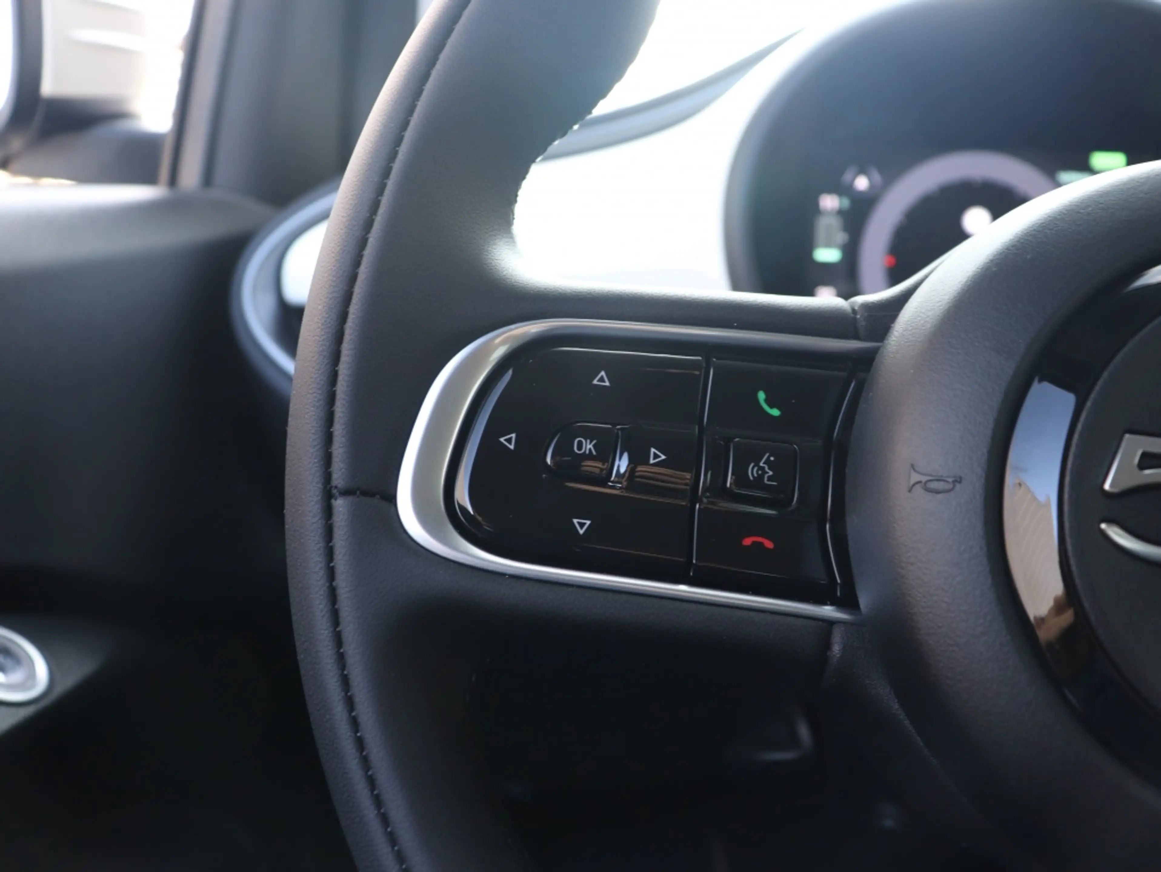 Fiat 500e Icon 42KWH | Camera | Carplay | Winter | Style | C — photo 9