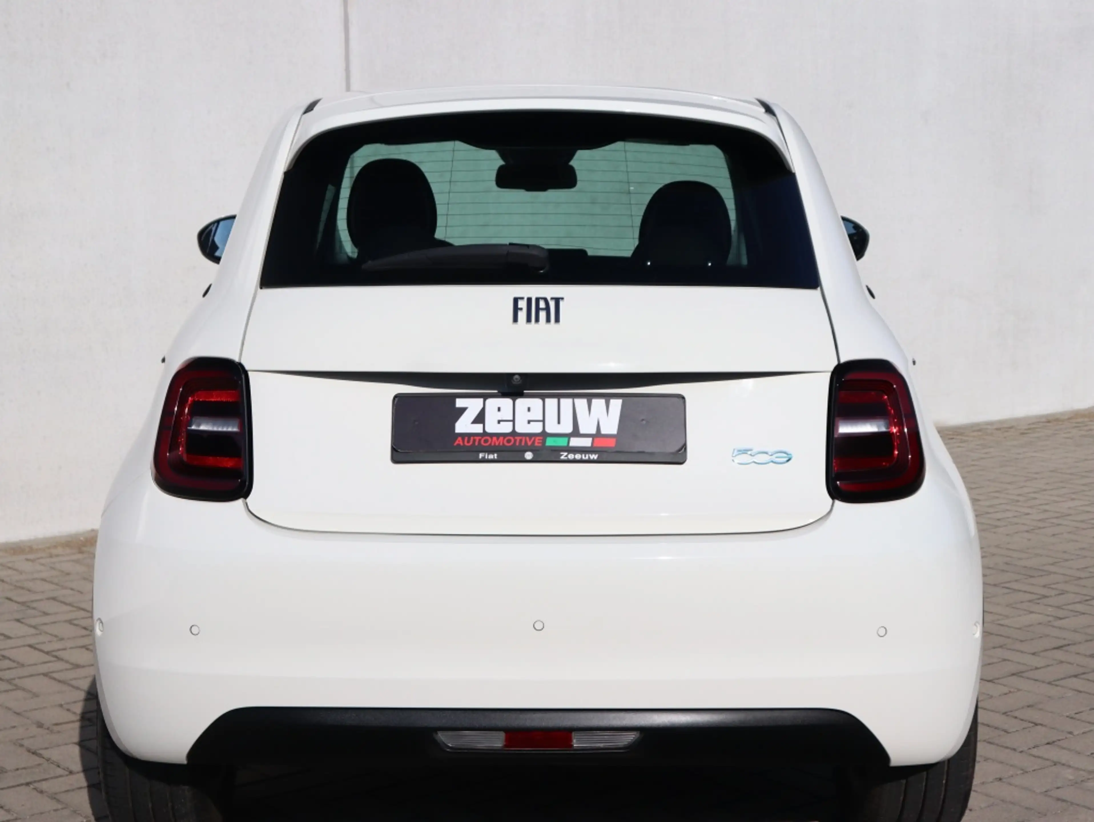 Fiat 500e Icon 42KWH | Camera | Carplay | Winter | Style | C — photo 5