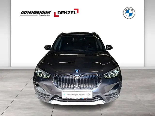 BMW X1 view 5